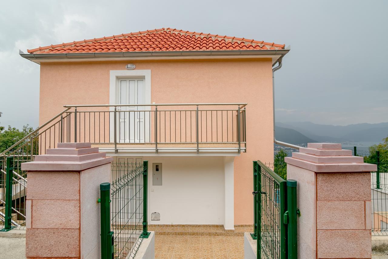 Apartments Mitrovic 루시티차 외부 사진