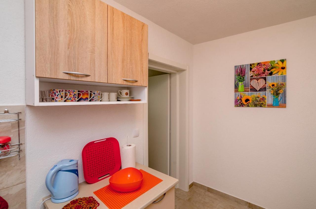 Apartments Mitrovic 루시티차 외부 사진