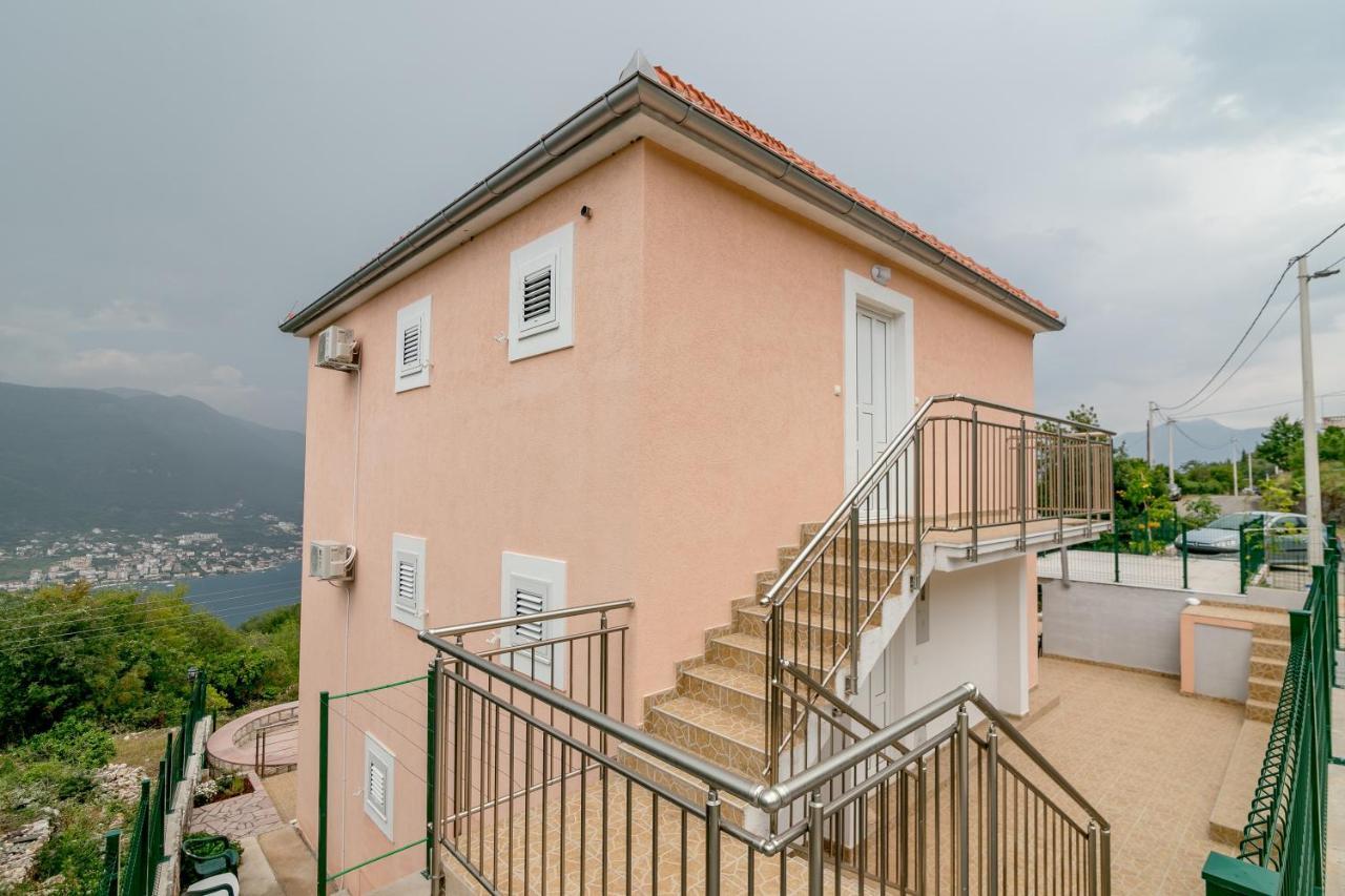 Apartments Mitrovic 루시티차 외부 사진