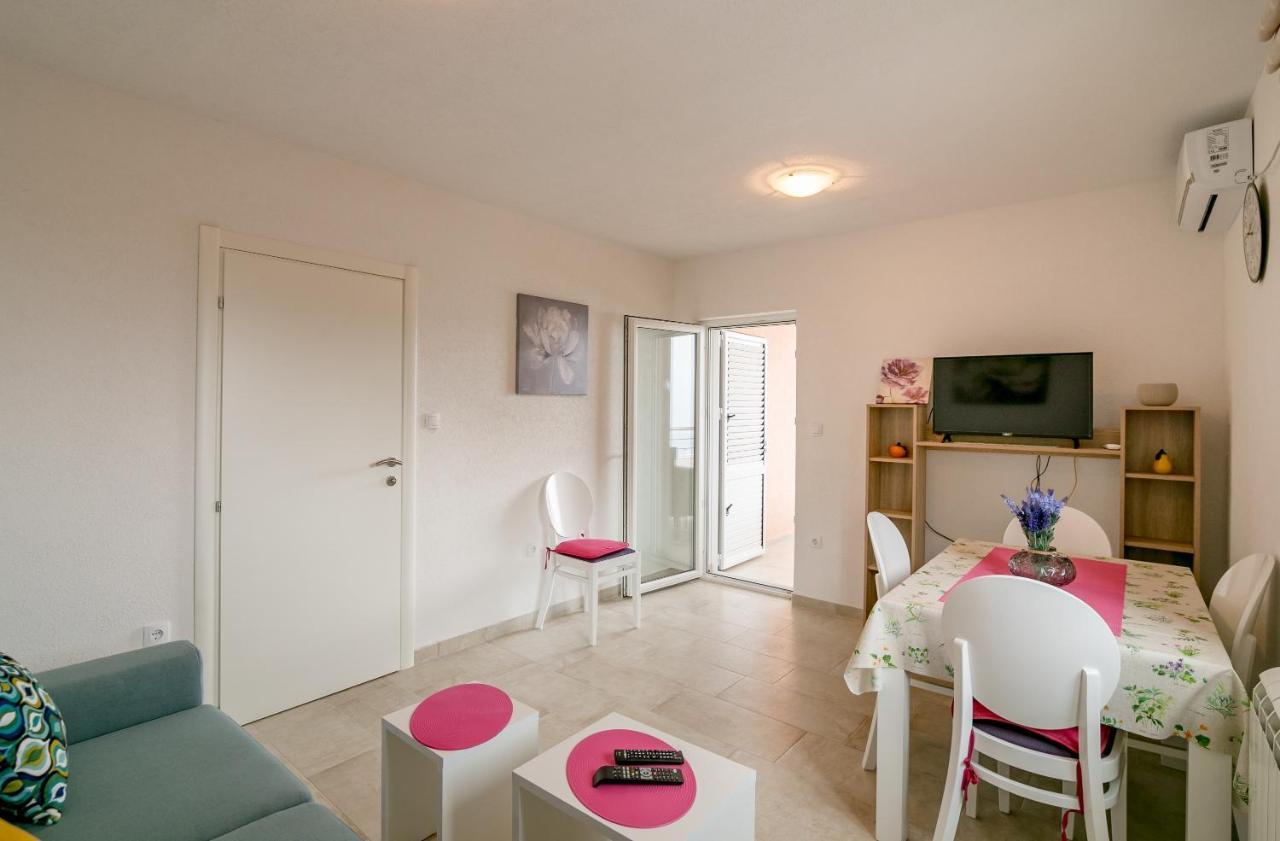 Apartments Mitrovic 루시티차 외부 사진